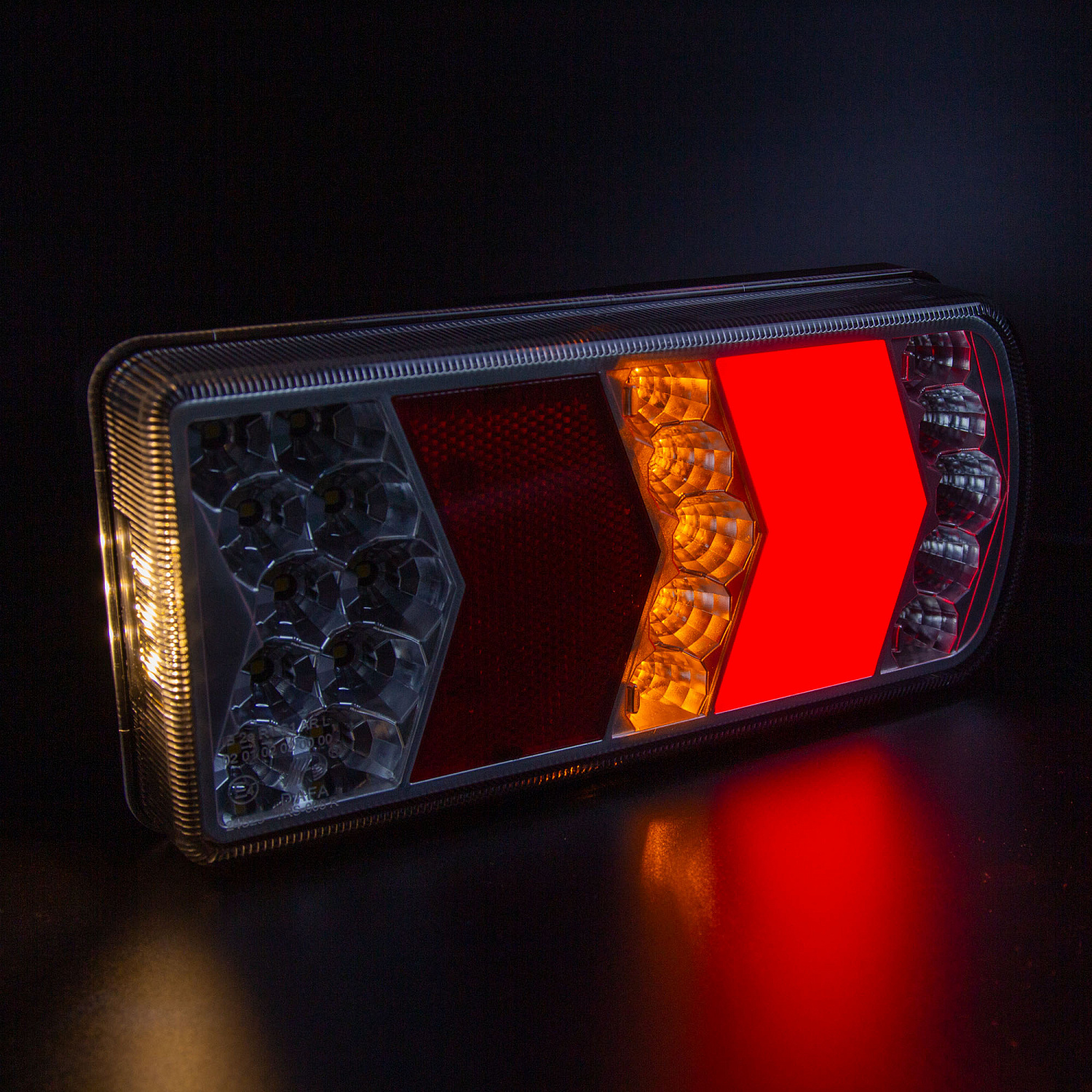Фонарь задний многофункциональный LEDWORKER TRS006 LED R (провод)