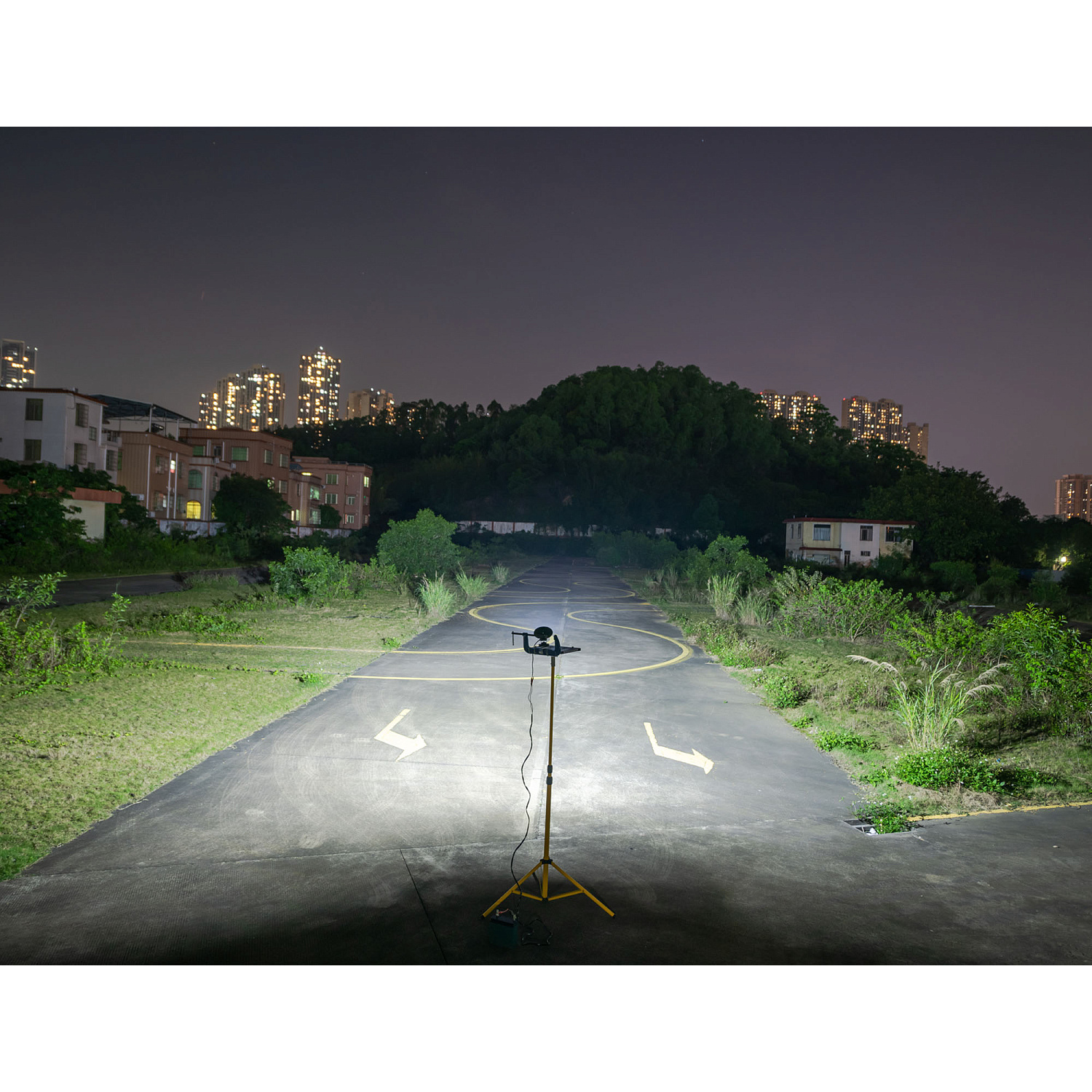 Светодиодная фара рабочего света LEDWORKER E2251B (60W, 9720Lm, flood)