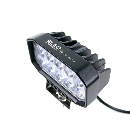 Детальное изображение товара - Светодиодная фара рабочего света LEDWORKER E2124 (30W, 1800Lm, flood)
