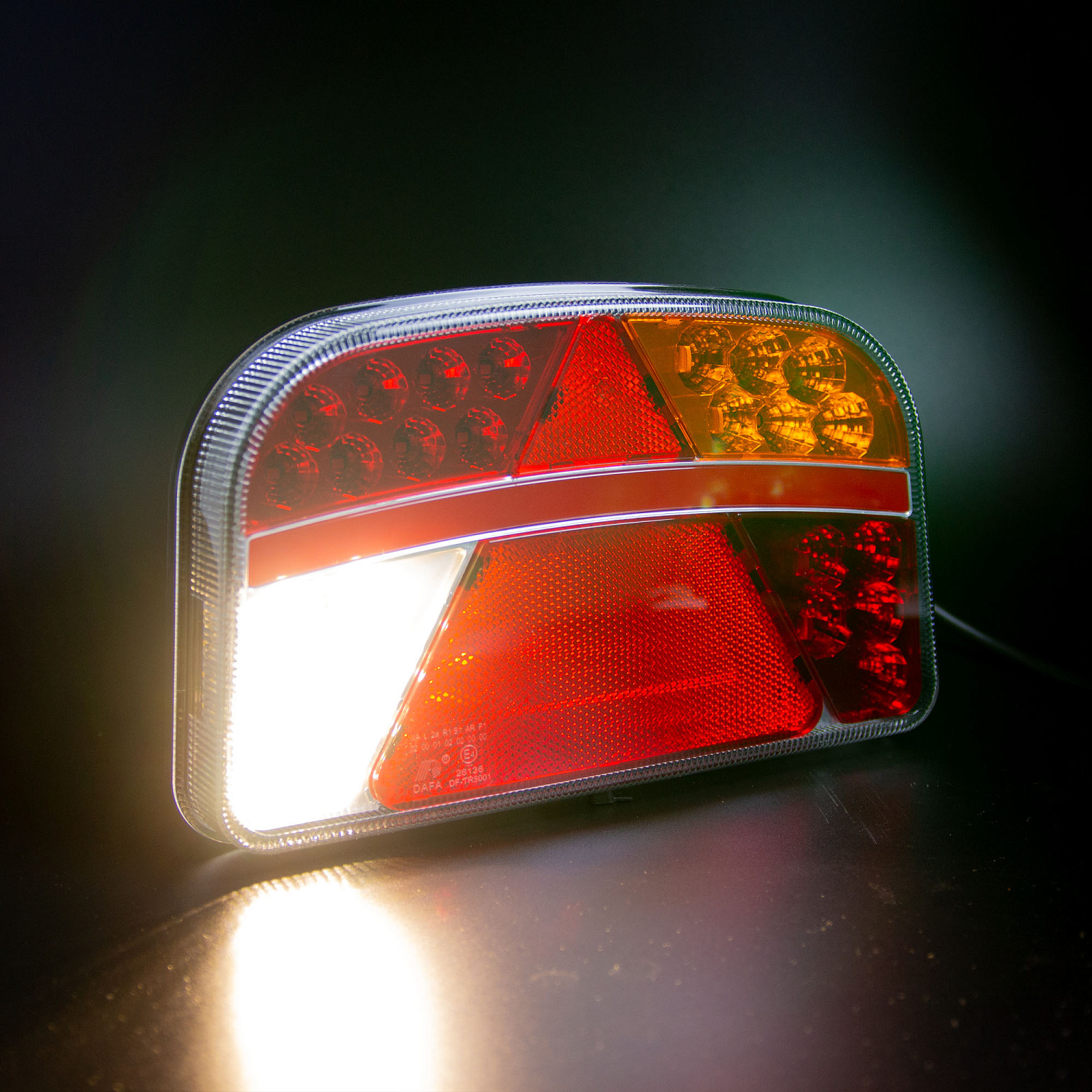 Фонарь задний многофункциональный LEDWORKER TRS001 LED R (провод)