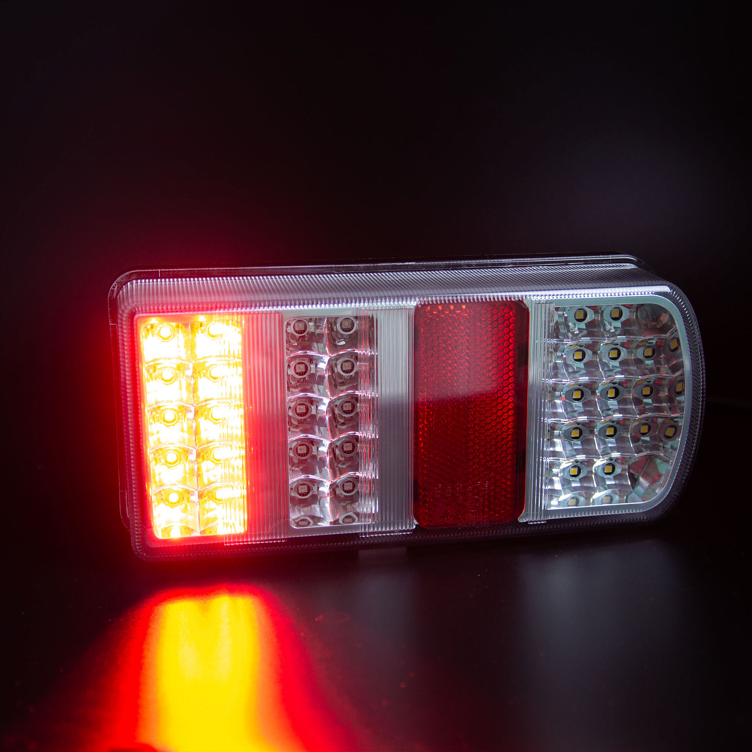 Фонарь задний многофункциональный LEDWORKER TRL006 LED Bajonet R