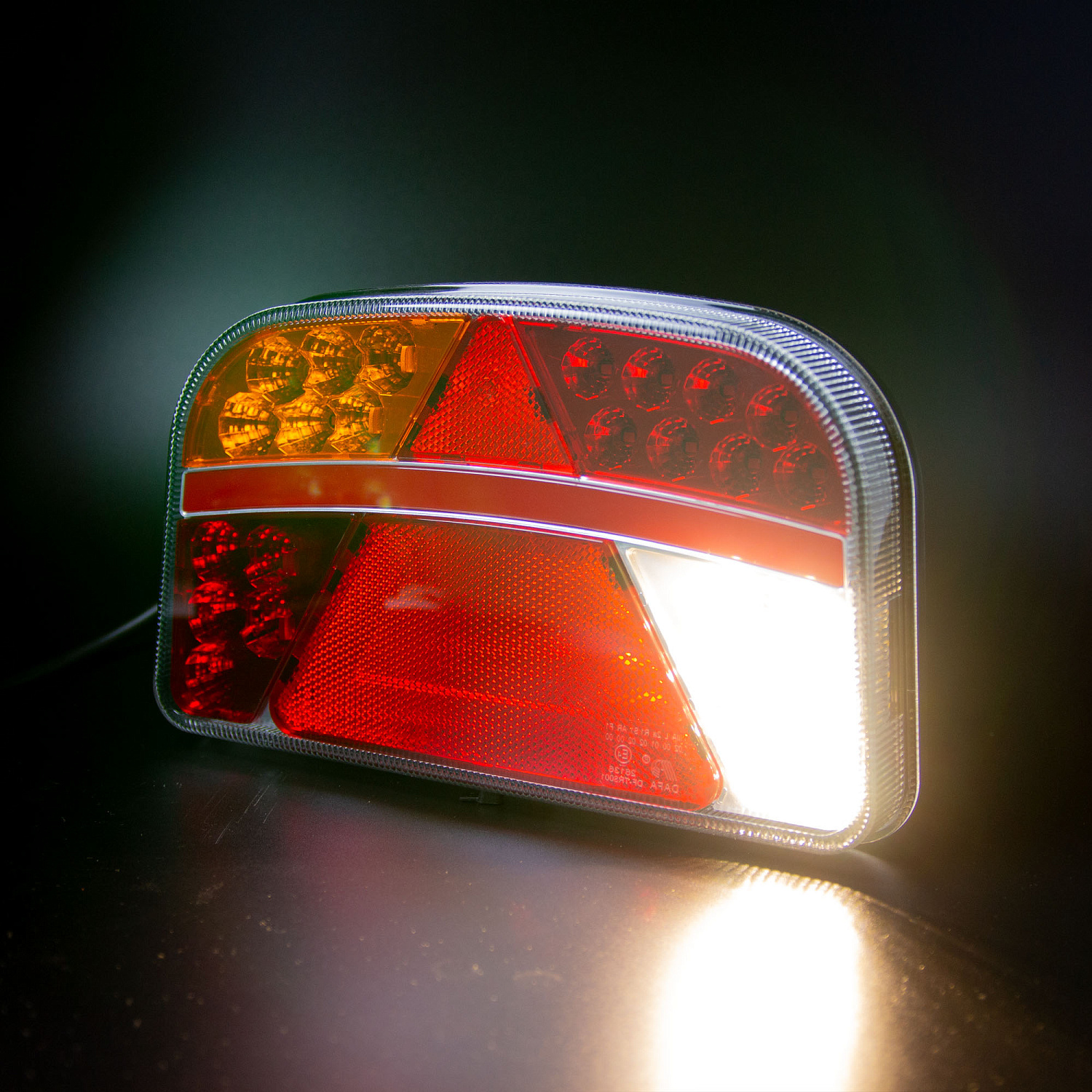 Фонарь задний многофункциональный LEDWORKER TRS001 LED L (провод)