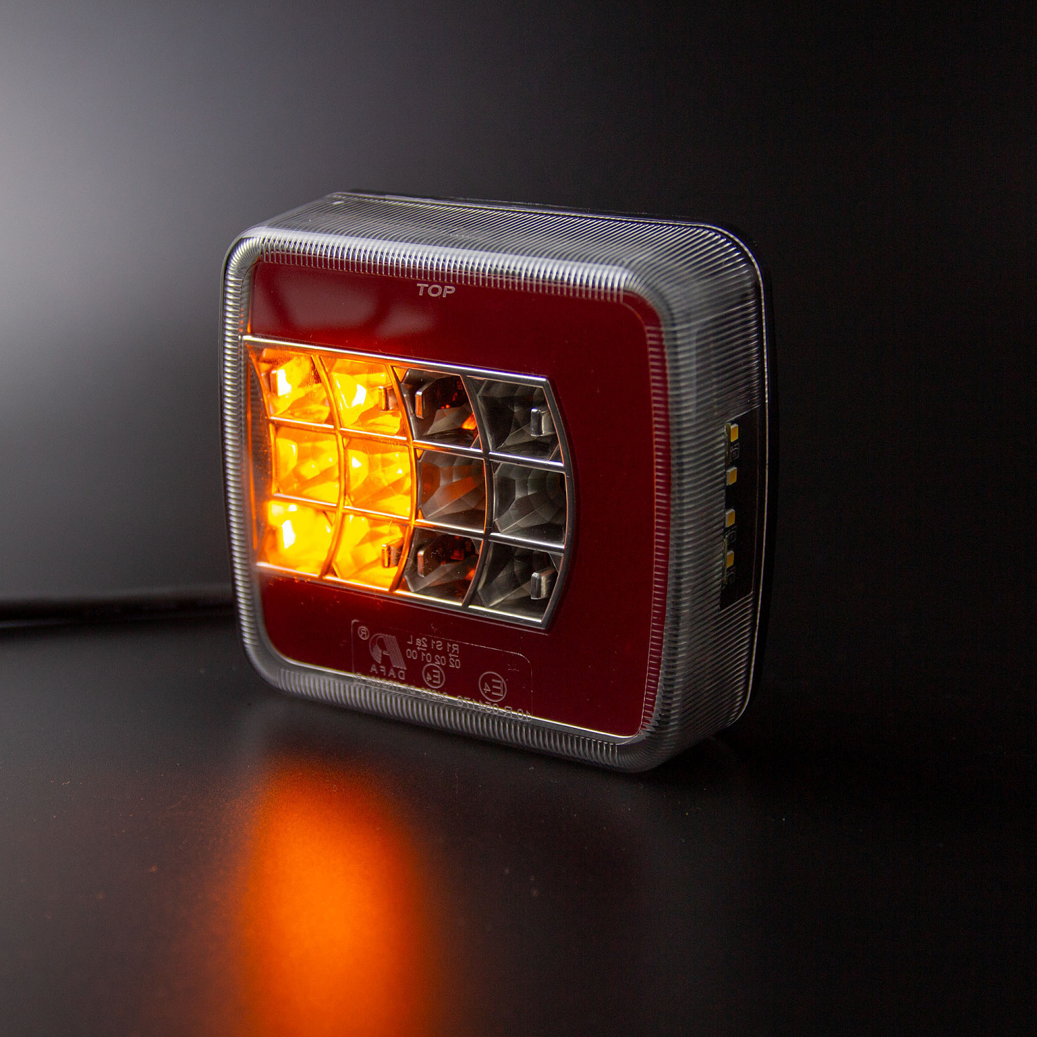 Фонарь задний многофункциональный LEDWORKER TRS004 LED Bajonet L