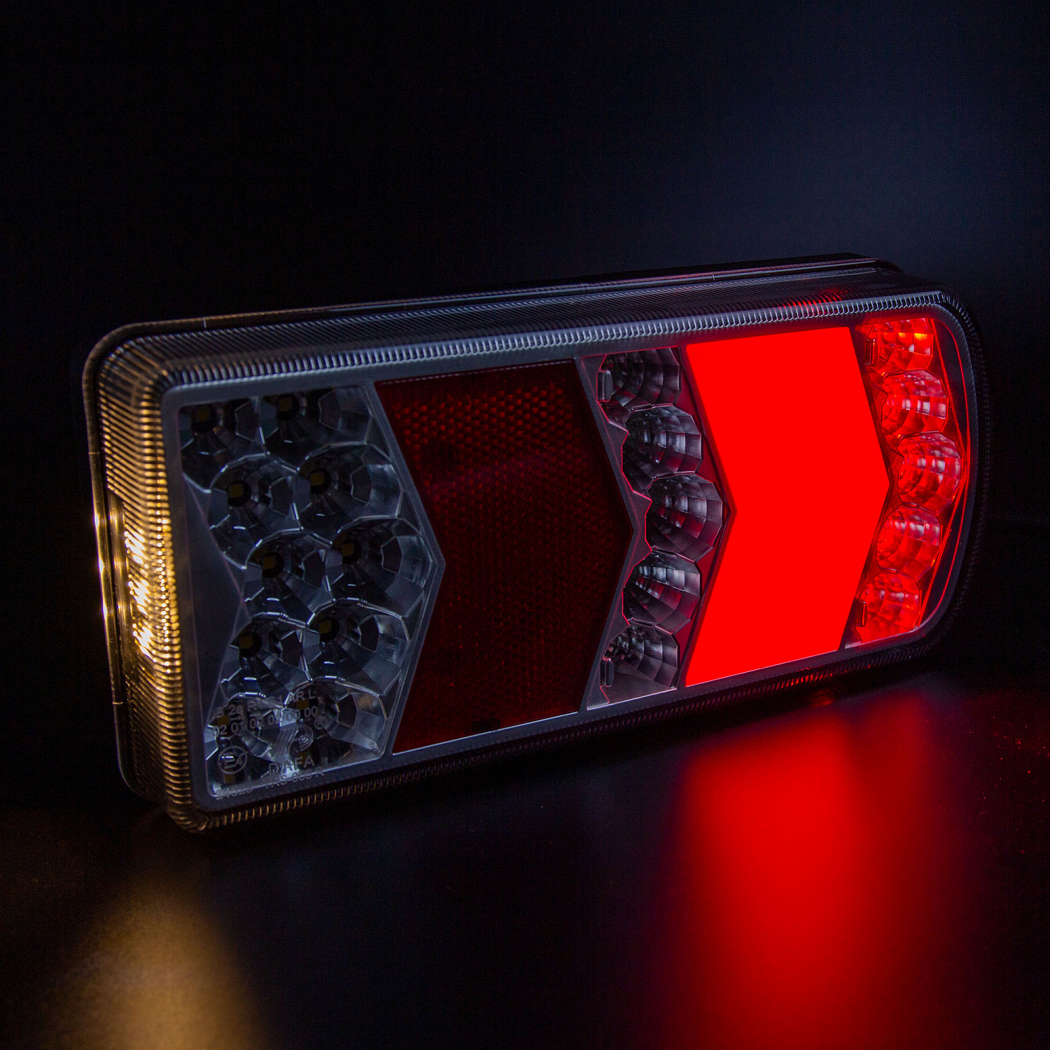 Фонарь задний многофункциональный LEDWORKER TRS006 LED R (провод)