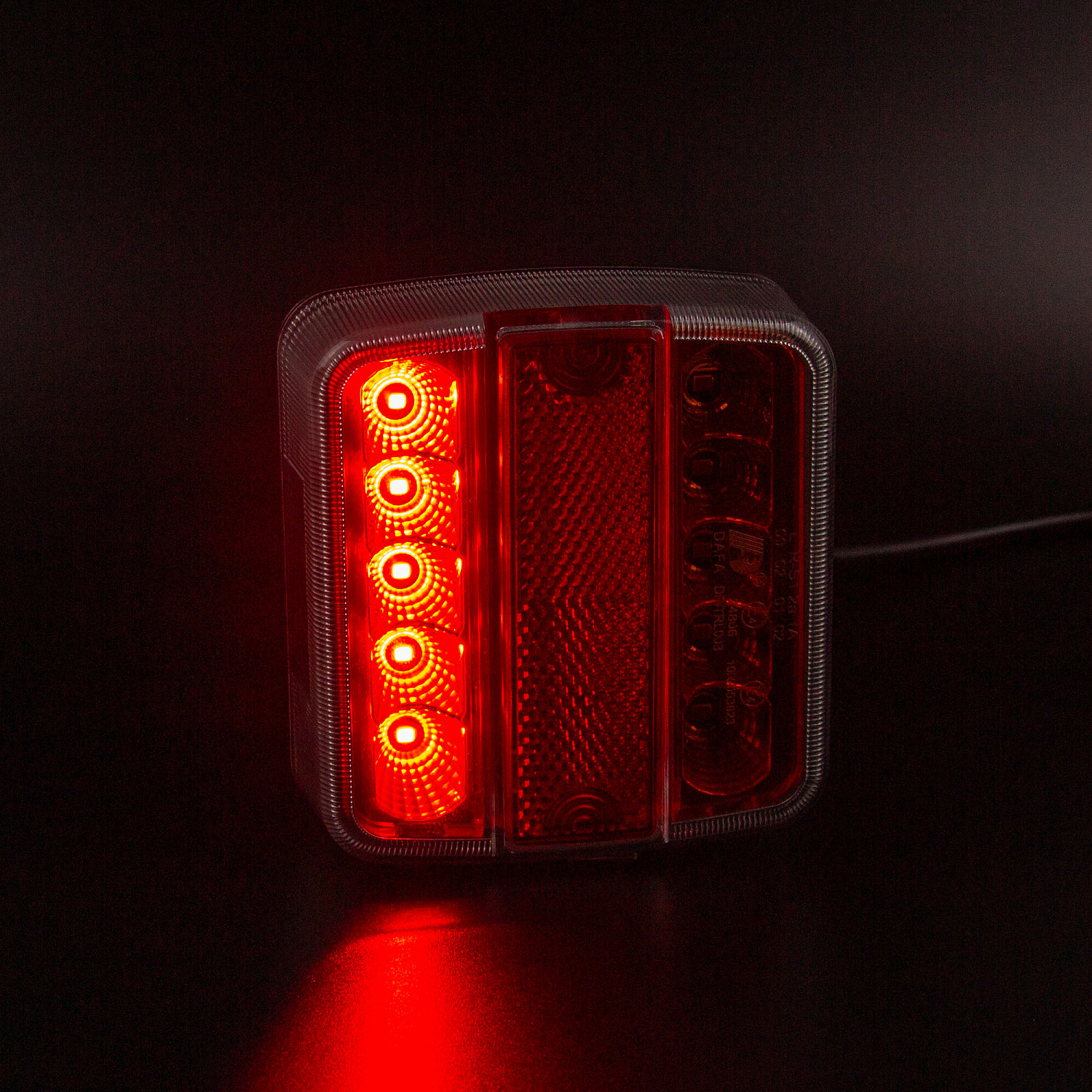 Фонарь задний многофункциональный LEDWORKER TRL003 LED Bajonet R