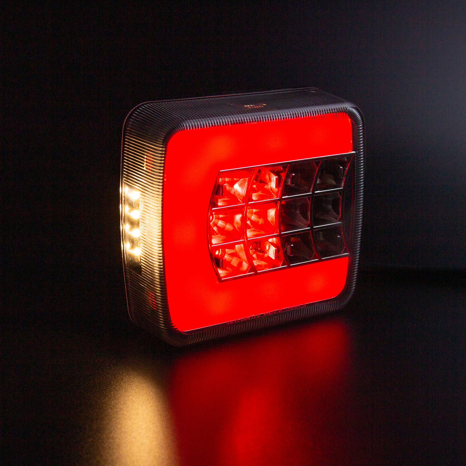 Фонарь задний многофункциональный LEDWORKER TRS004 LED Bajonet R