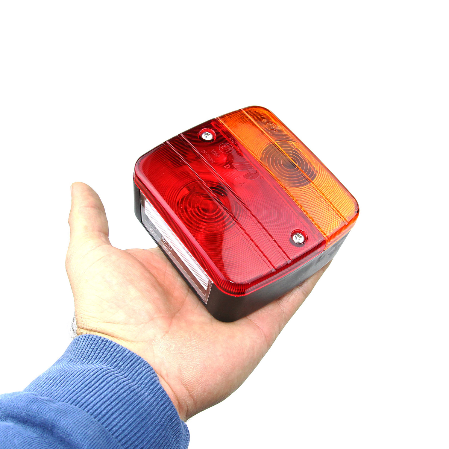 Фонарь задний комбинированный DF-TR004 DM+