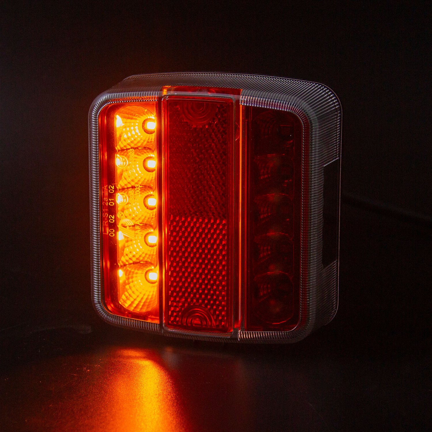 Фонарь задний многофункциональный LEDWORKER TRL003 LED Bajonet L