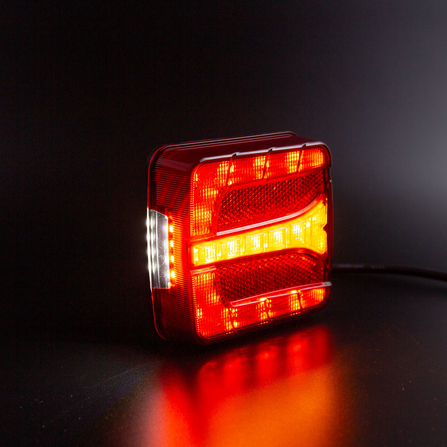 Фонарь задний многофункциональный LEDWORKER TRL005 LED L (провод)