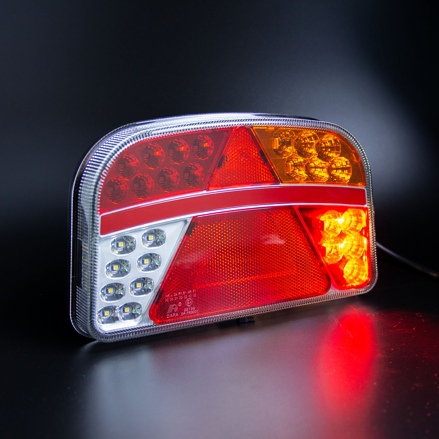 Фонарь задний многофункциональный LEDWORKER TRS001 LED R (провод)