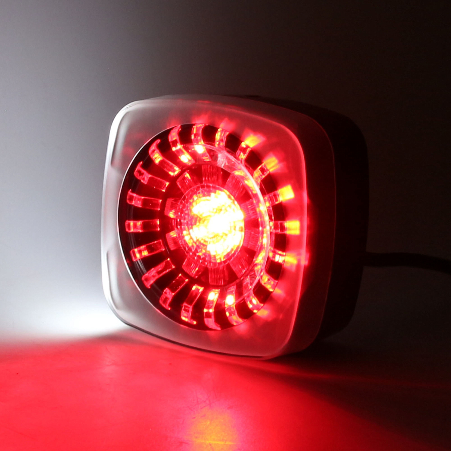 Фонарь LED задний многофункциональный LEDWORKER E7504-1 L (провод)