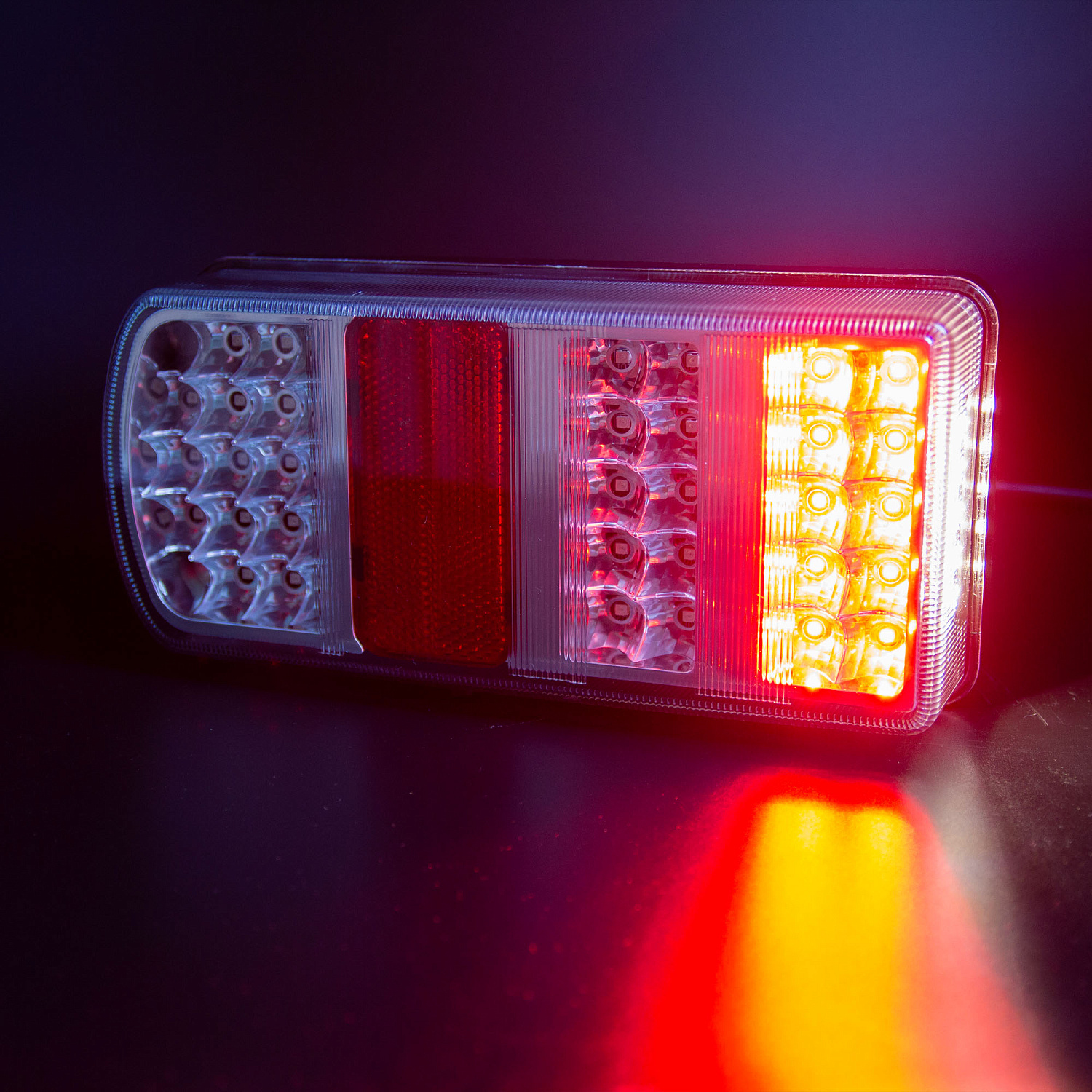 Фонарь задний многофункциональный LEDWORKER TRL006 LED Bajonet L