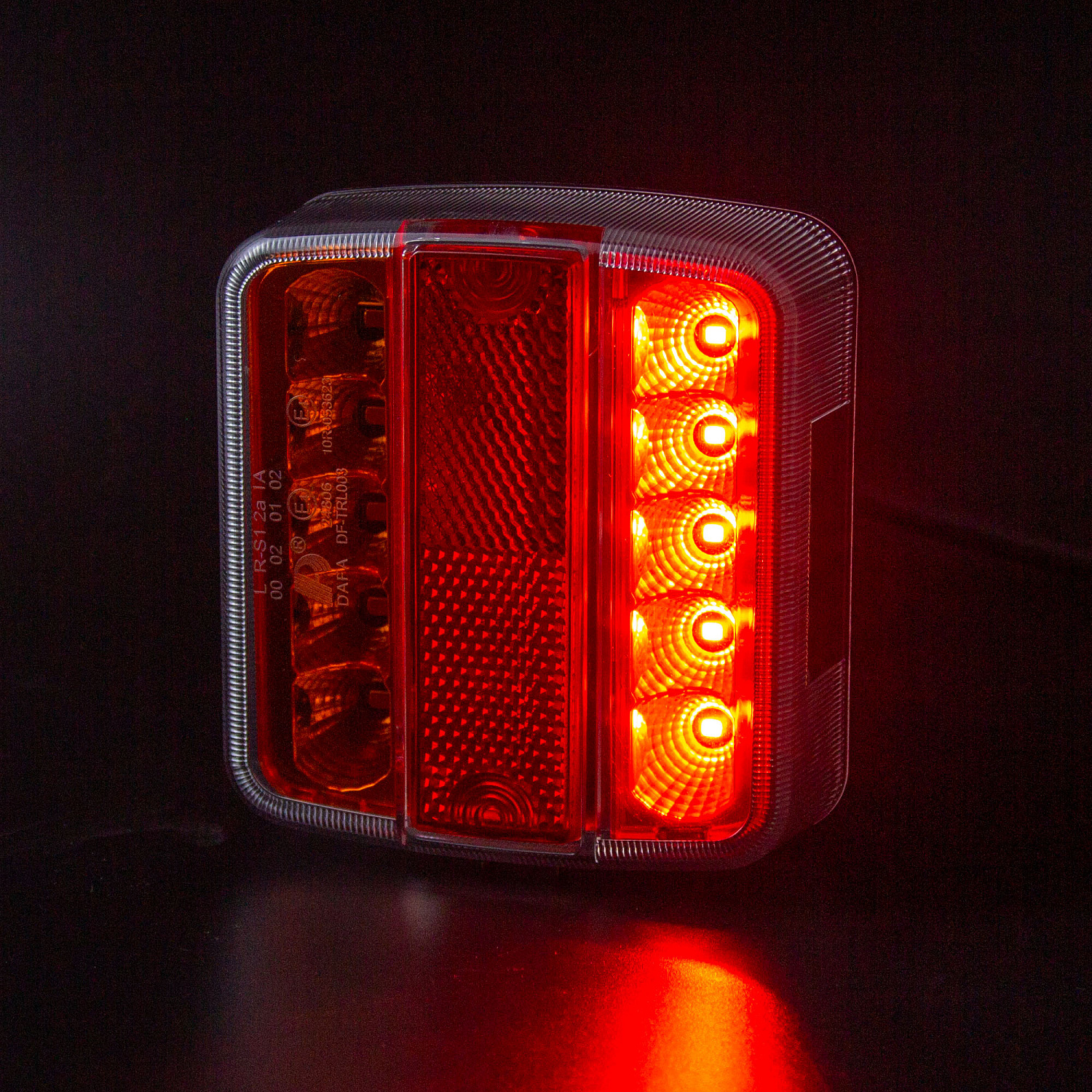 Фонарь задний многофункциональный LEDWORKER TRL003 LED Bajonet L
