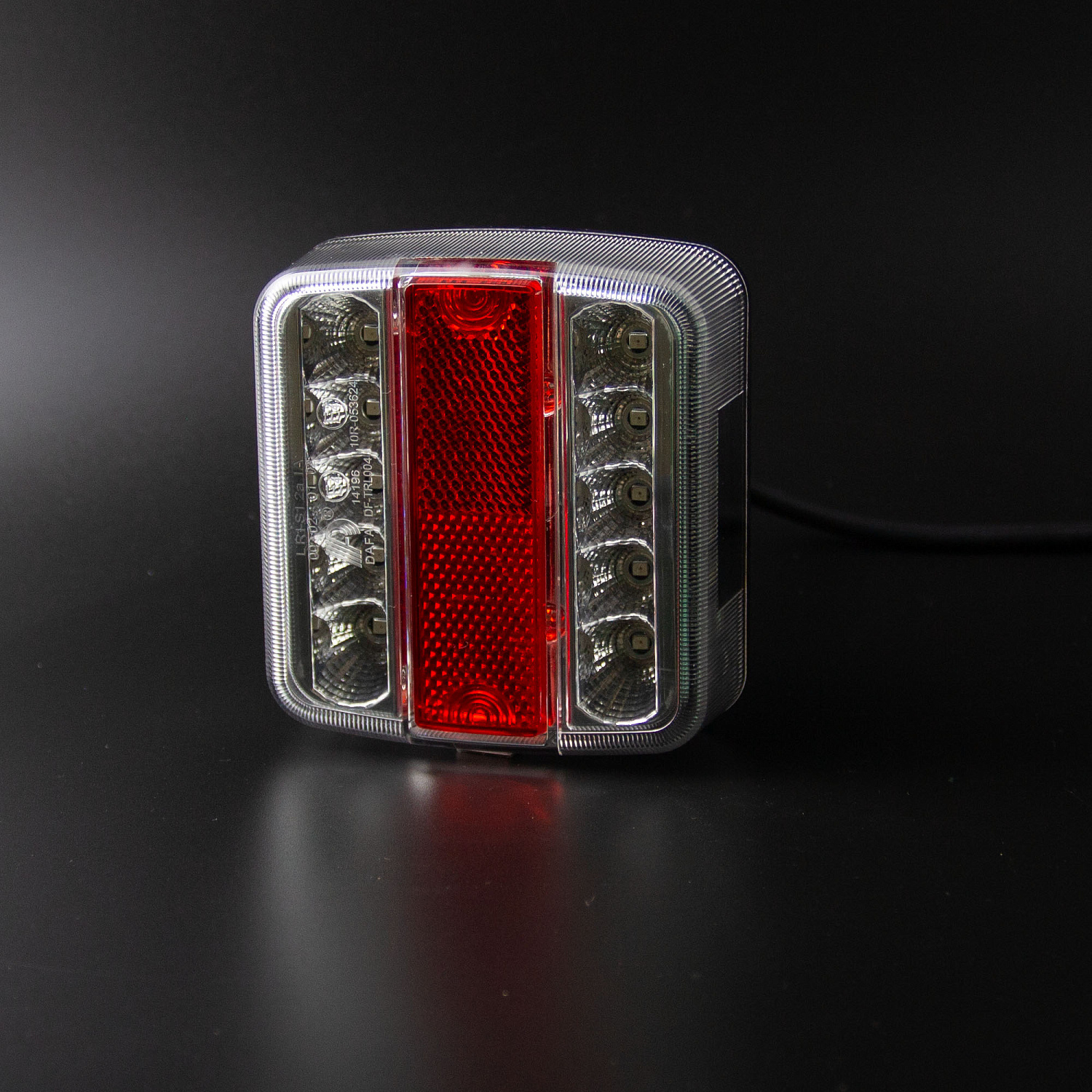 Фонарь задний многофункциональный LEDWORKER TRL004 LED Bajonet L