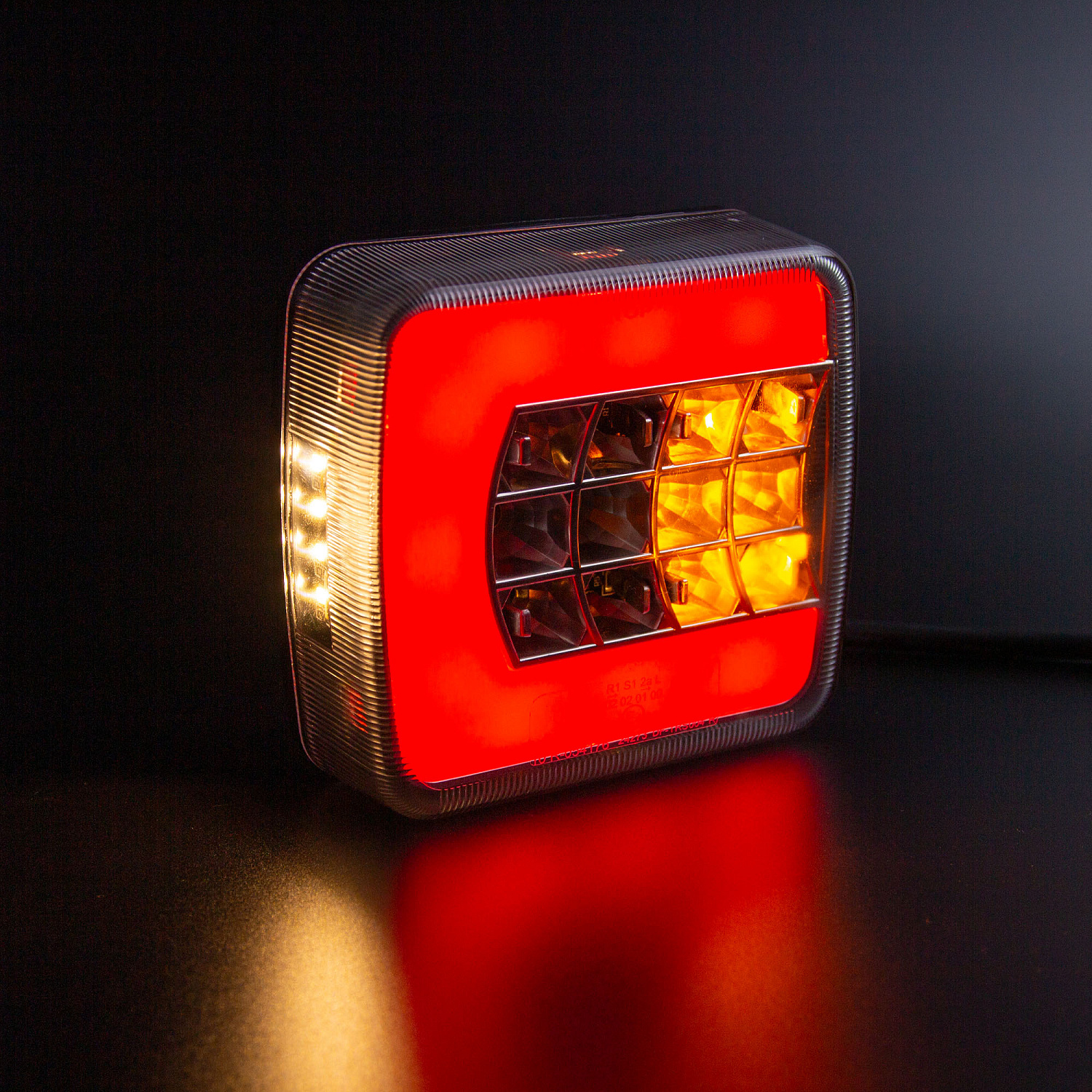 Фонарь задний многофункциональный LEDWORKER TRS004 LED Bajonet R