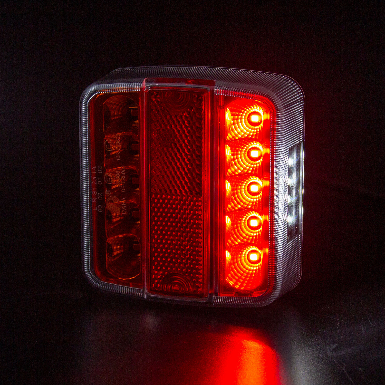 Фонарь задний многофункциональный LEDWORKER TRL003 LED Bajonet L