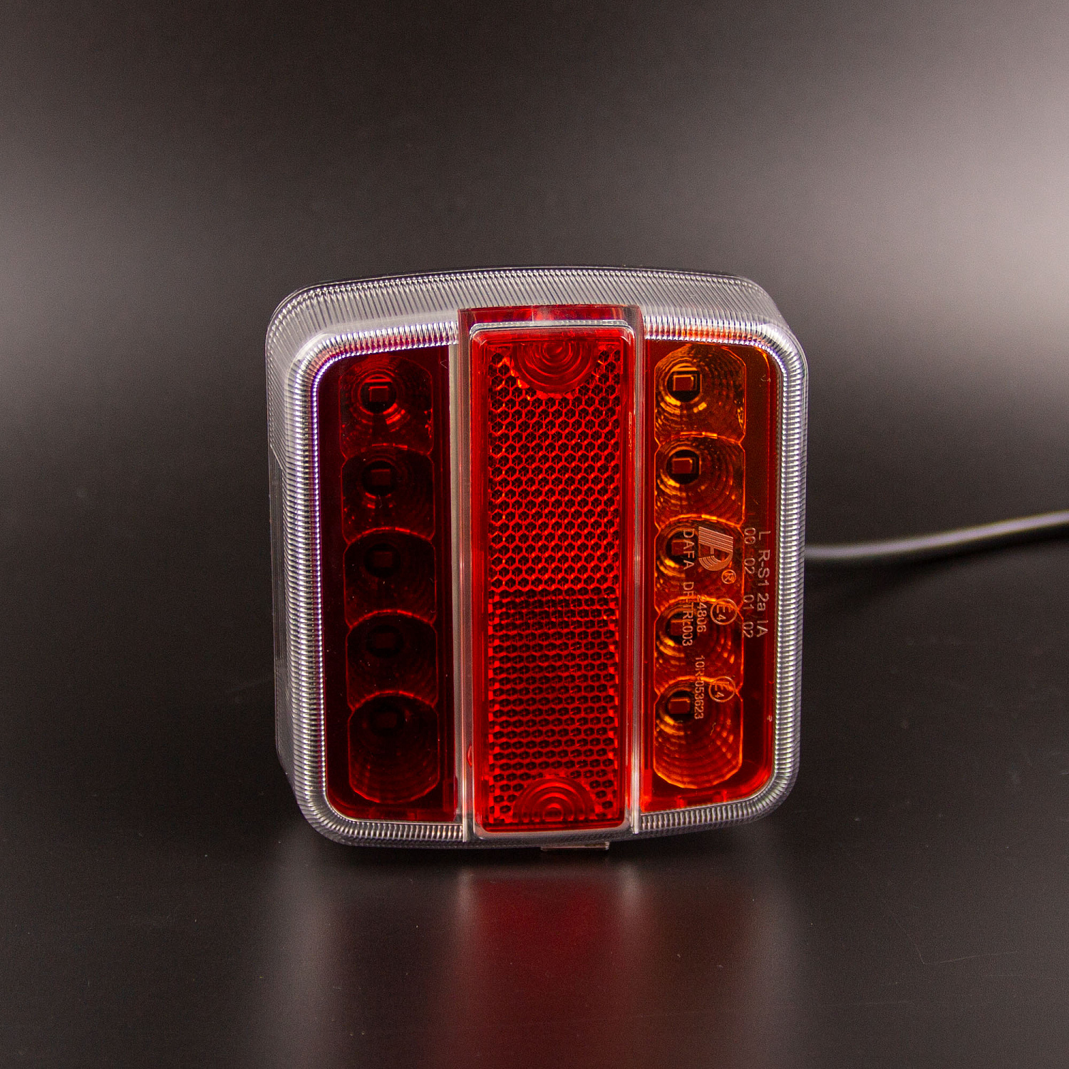 Фонарь задний многофункциональный LEDWORKER TRL003 LED Bajonet R