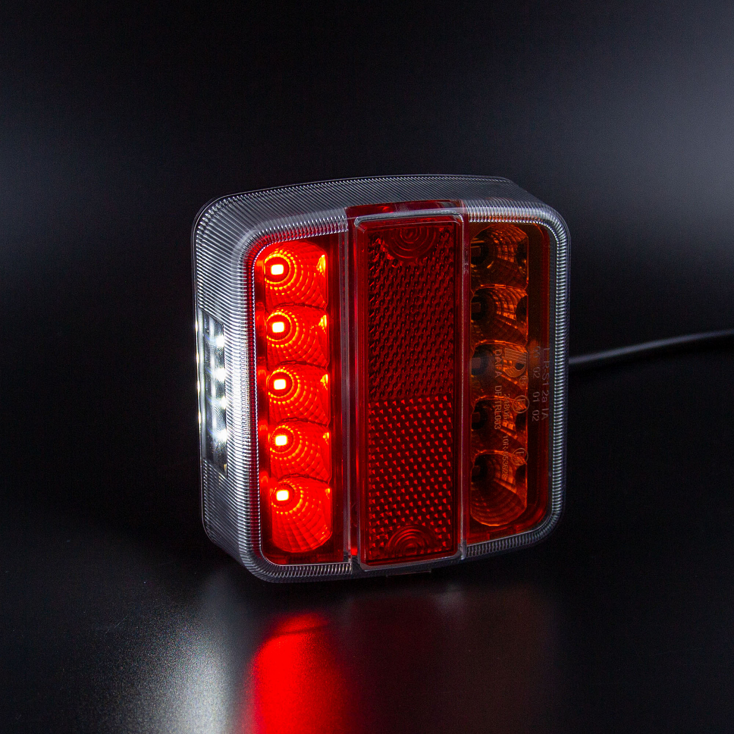 Фонарь задний многофункциональный LEDWORKER TRL003 LED Bajonet R