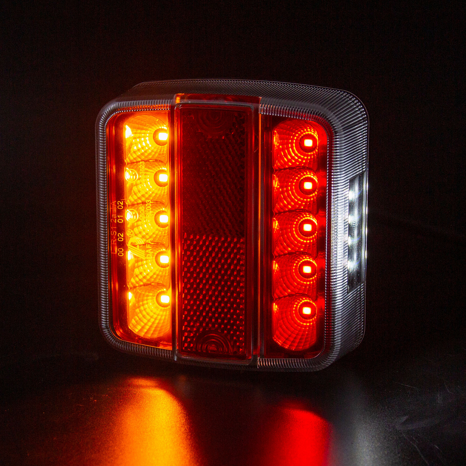 Фонарь задний многофункциональный LEDWORKER TRL003 LED Bajonet L