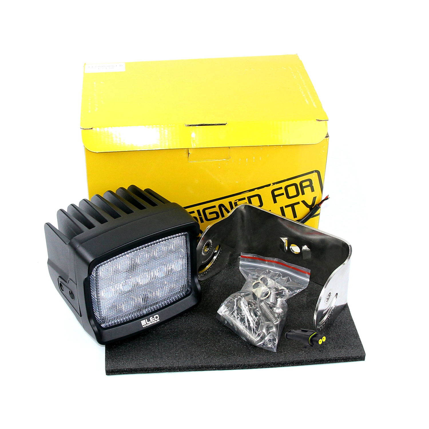 Светодиодная фара рабочего света LEDWORKER E2138 (150W, 15750Lm, super flood)