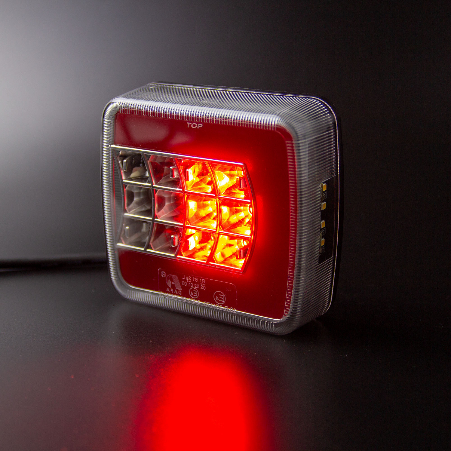 Фонарь задний многофункциональный LEDWORKER TRS004 LED Bajonet L